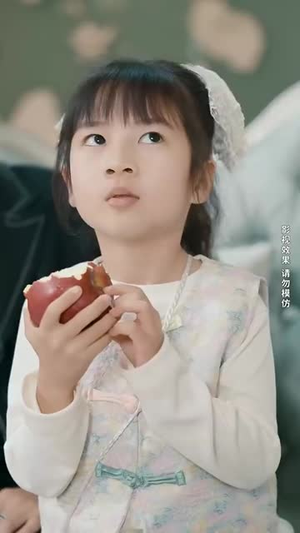 天降锦鲤救全家（66集）穿越短剧推荐