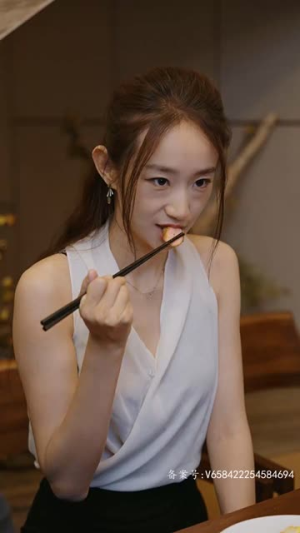 一飞冲天,神眼天医(90集) 一飞冲天,神眼天医(90集)精彩短剧片段
