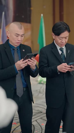 离婚当天商界大佬身份曝光了(95集) 离婚当天商界大佬身份曝光了(95集)集免费看短剧