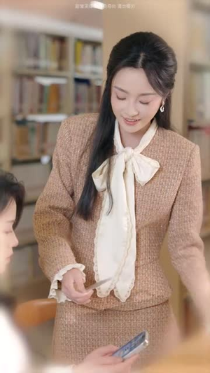 教室里的第三只手(30集) 教室里的第三只手(30集)爆火短剧追不停