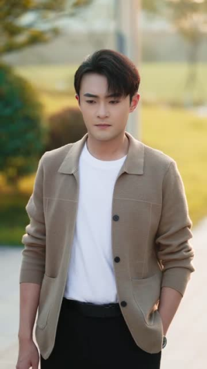 重生后我凭实力吃软饭（52集）红果免费看短剧