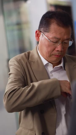 我的手机能预知未来(82集) 我的手机能预知未来(82集)去哪里看