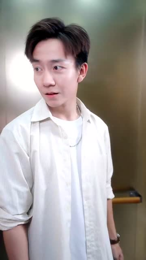 穿到攻略女神游戏我满级 (58集)免费看全集