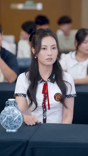 直播捡漏我靠透视纵横商海(80集) 直播捡漏我靠透视纵横商海(80集)看到大结局