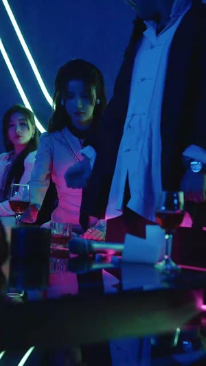 她的秘密藏不住了(88集) 她的秘密藏不住了(88集)精彩短剧上线