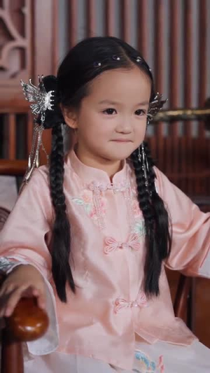 偷听小龙女心声后,全家躺赢(62集) 偷听小龙女心声后,全家躺赢(62集)甜宠短剧追到爽