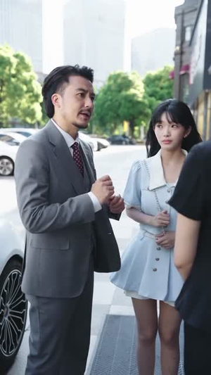 破产老板合租请指教 (69集) 短剧在线看