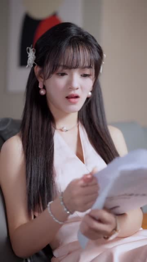 顶流她疯且迷人(78集) 顶流她疯且迷人(78集)热门火爆短剧