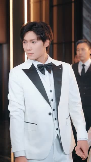 我本痴心自缚（70集）免费短剧推荐